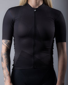 approved fundamental cycling jersey black women